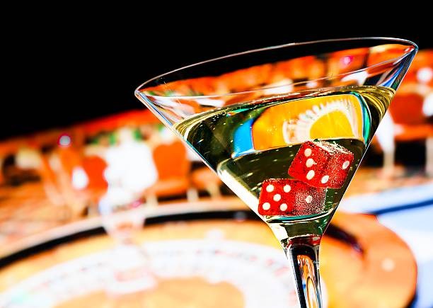 sisil app on Android and iOS devices showing live-dealer blackjack table